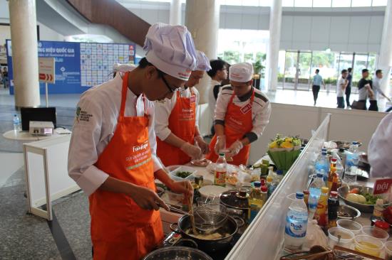 Liên hoan ẩm thực món ngon các nước 2016 ảnh 1